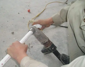 红旗漏水维修电话